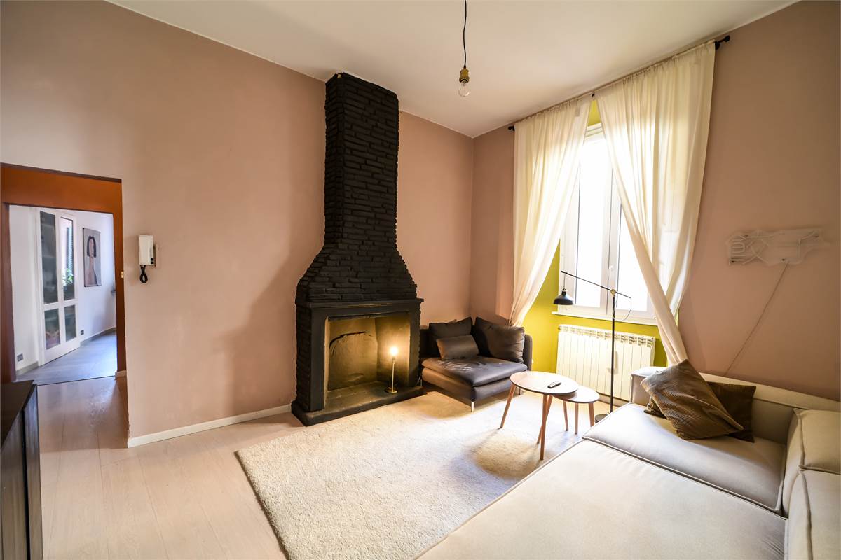 APPARTAMENTO CON BALCONE CENTRO STORICO - COMO