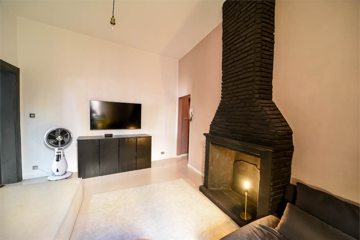 APPARTAMENTO CON BALCONE CENTRO STORICO - COMO