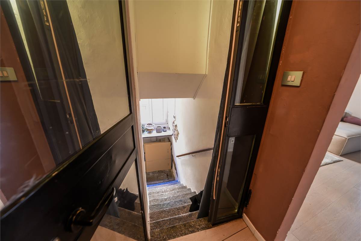 APPARTAMENTO CON BALCONE CENTRO STORICO - COMO