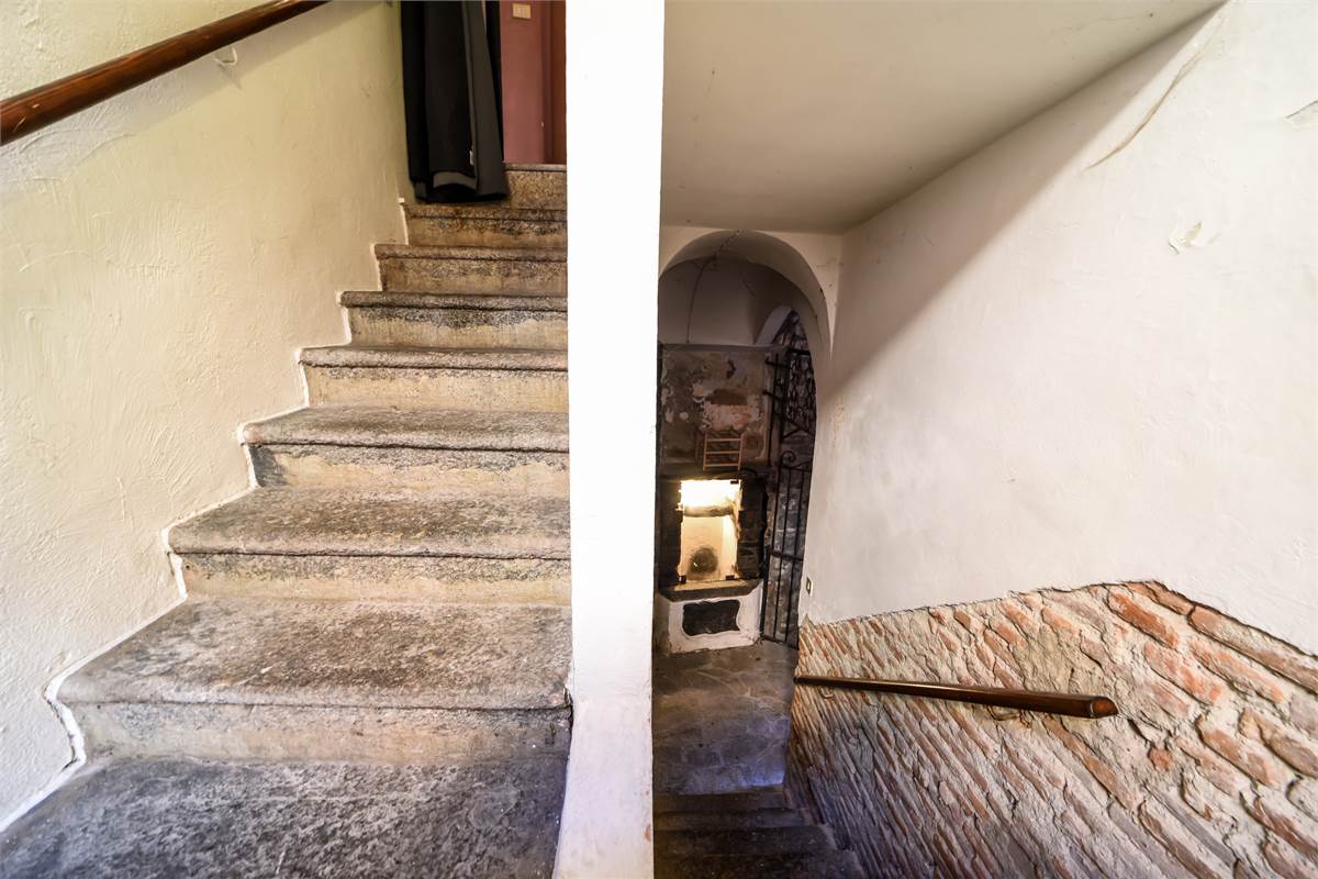 APPARTAMENTO CON BALCONE CENTRO STORICO - COMO