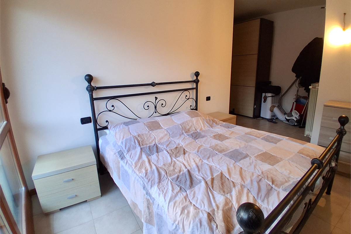 BILOCALE IN AFFITTO - VIA ALCIATO - COMO