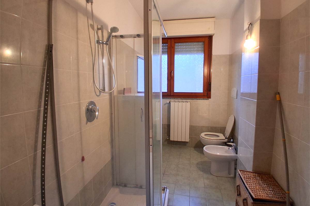 BILOCALE IN AFFITTO - VIA ALCIATO - COMO