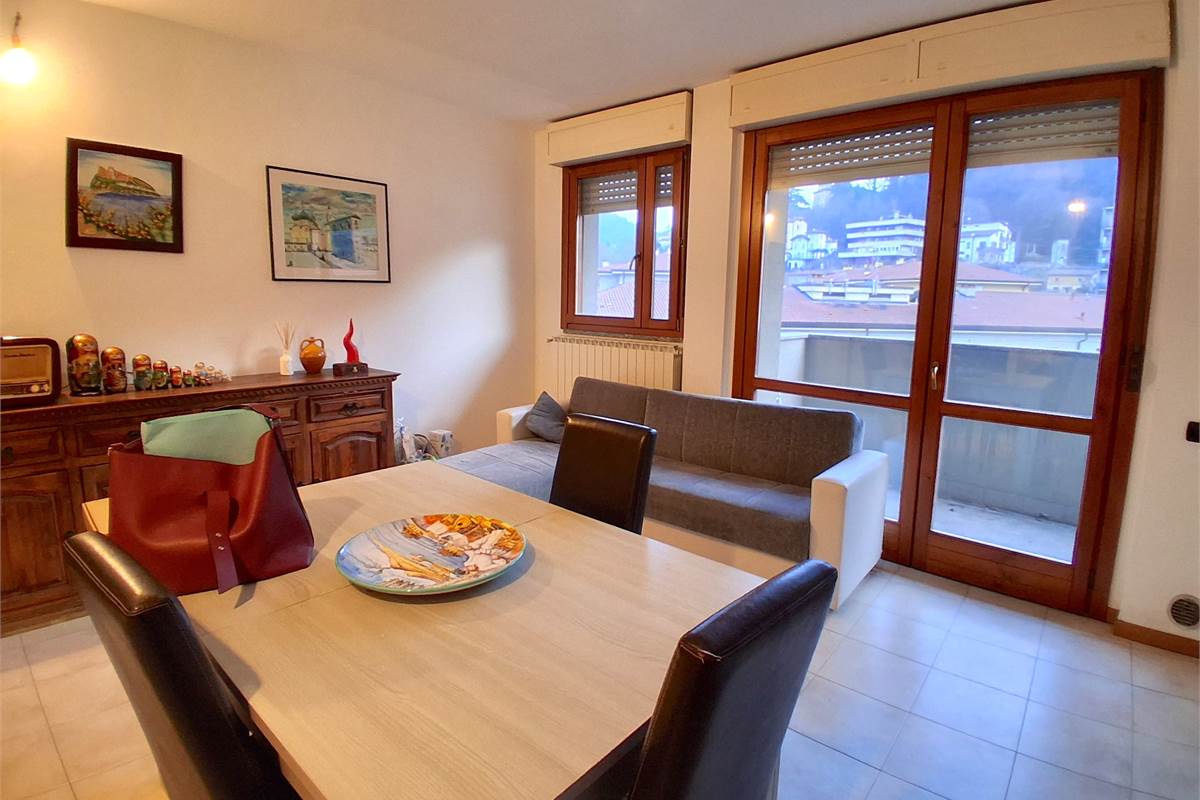 BILOCALE IN AFFITTO - VIA ALCIATO - COMO