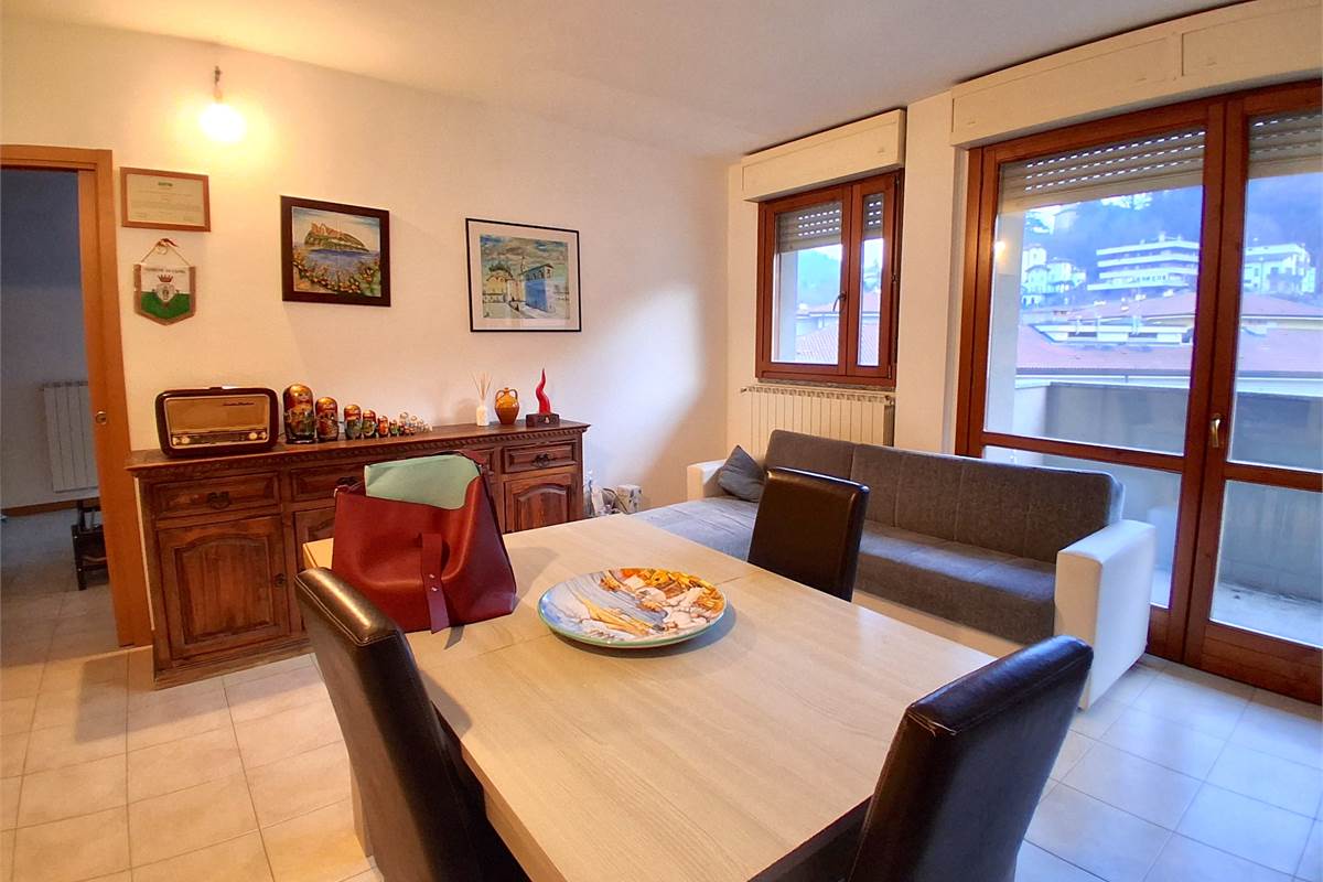 BILOCALE IN AFFITTO - VIA ALCIATO - COMO