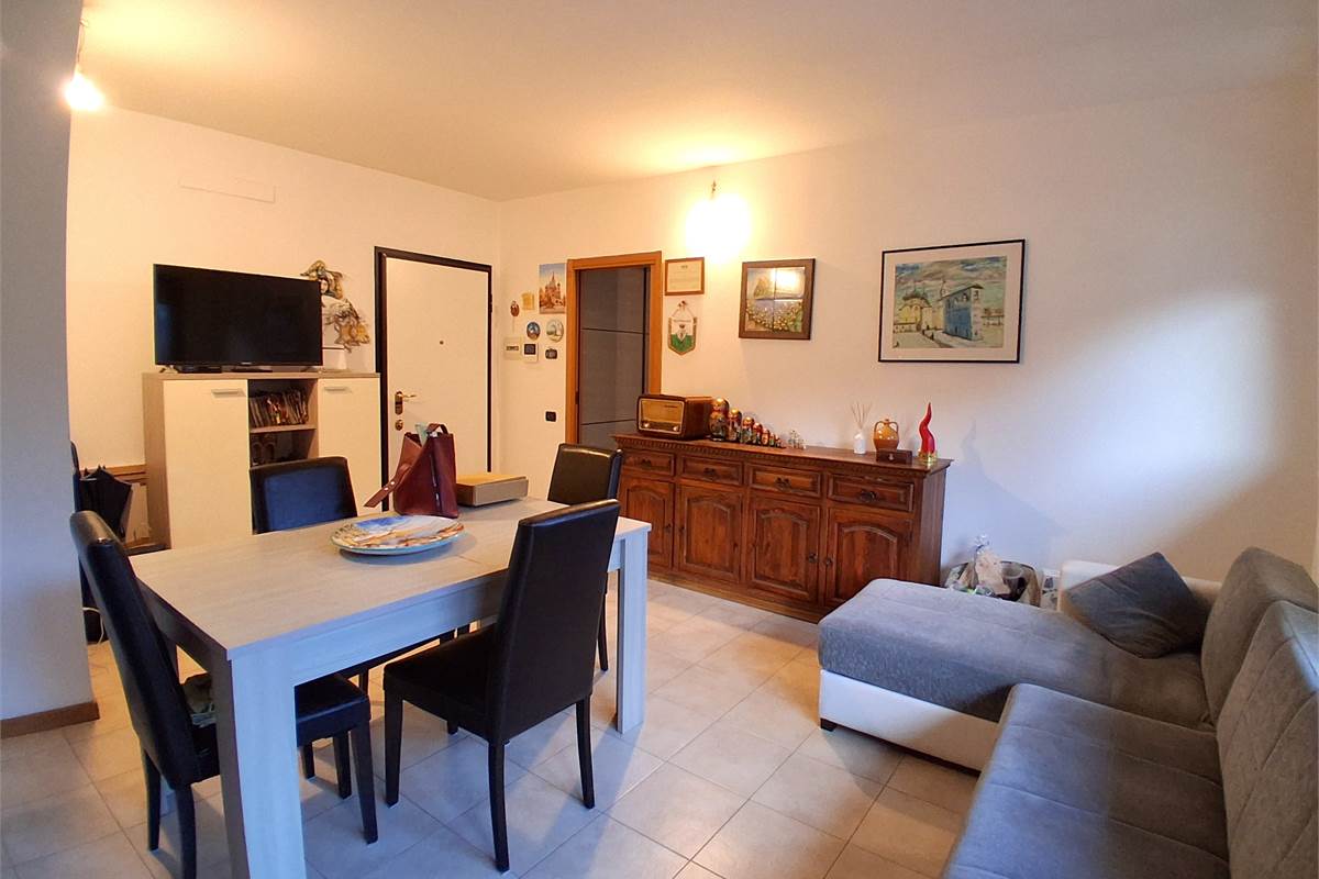 BILOCALE IN AFFITTO - VIA ALCIATO - COMO