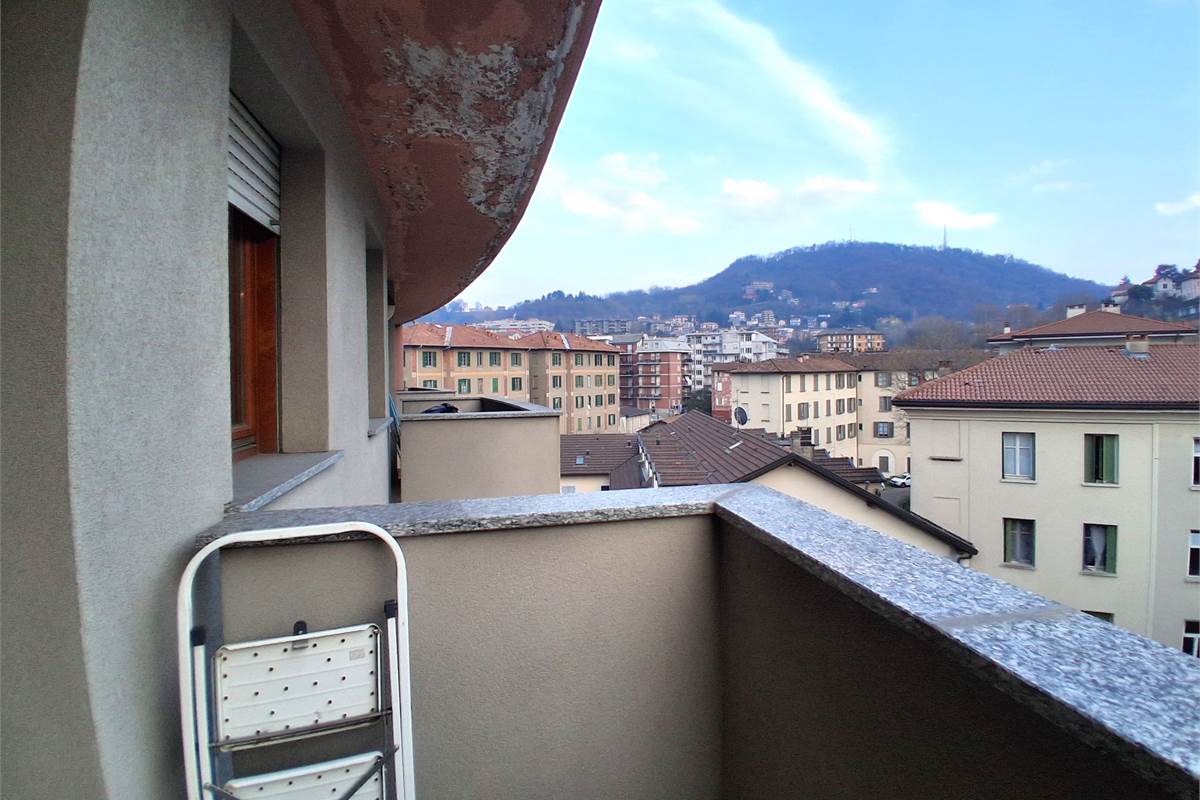 BILOCALE IN AFFITTO - VIA ALCIATO - COMO