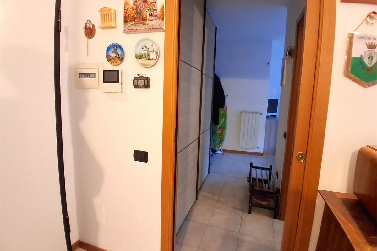 BILOCALE IN AFFITTO - VIA ALCIATO - COMO