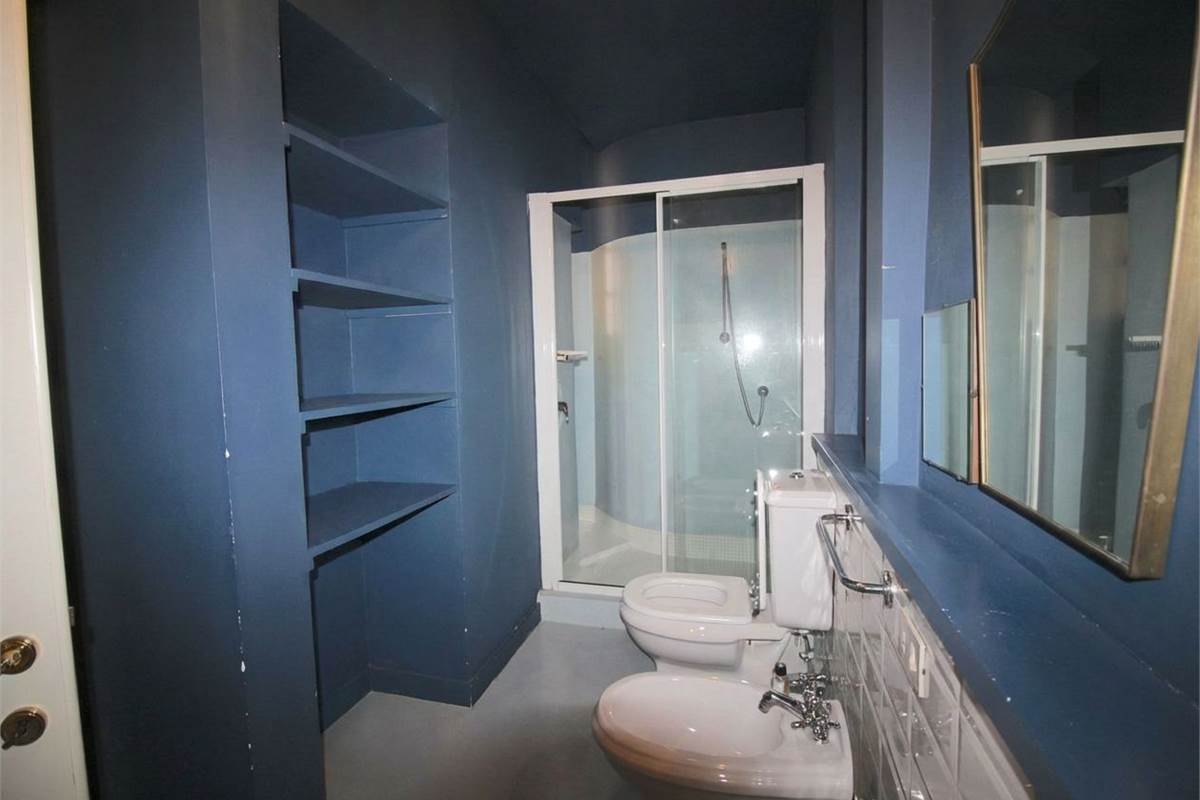 VIALE GENO - AMPIO TRILOCALE VISTA LAGO