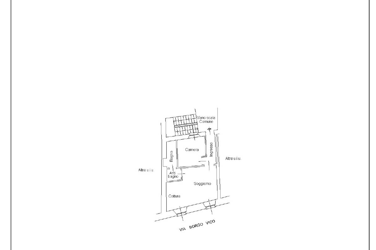 ELEGANTE TRILOCALE RISTRUTTURATO IN CENTRO COMO