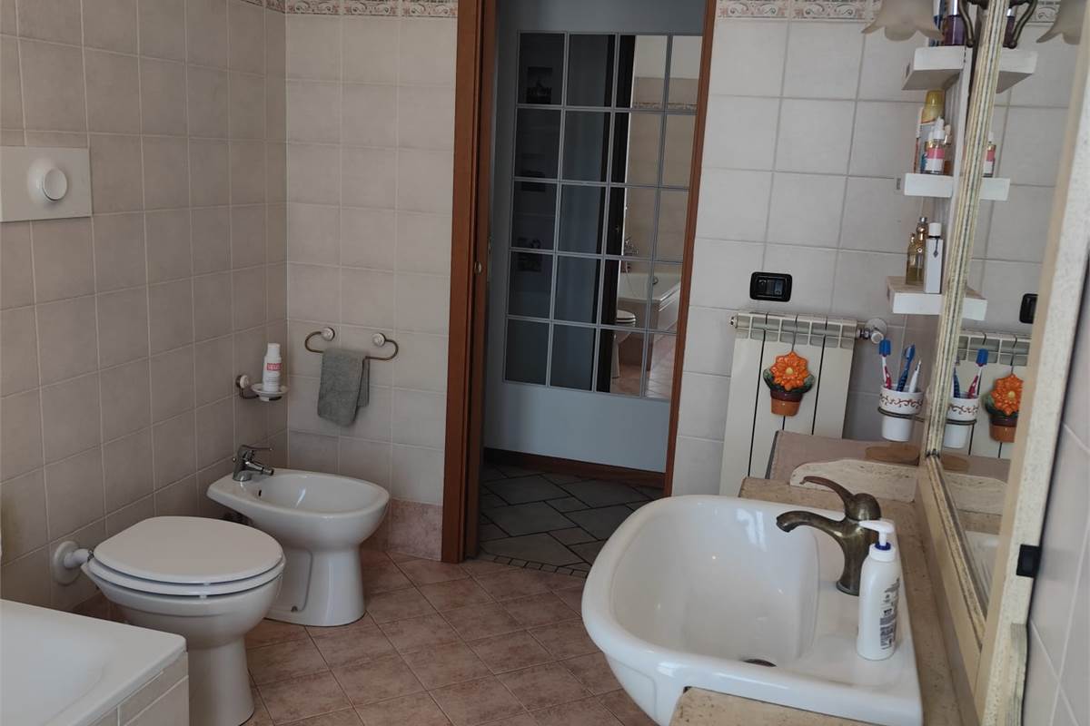 APPARTAMENTO INDIPENDENTE TRILOCALE CON GIARDINO - ORSENIGO - COMO