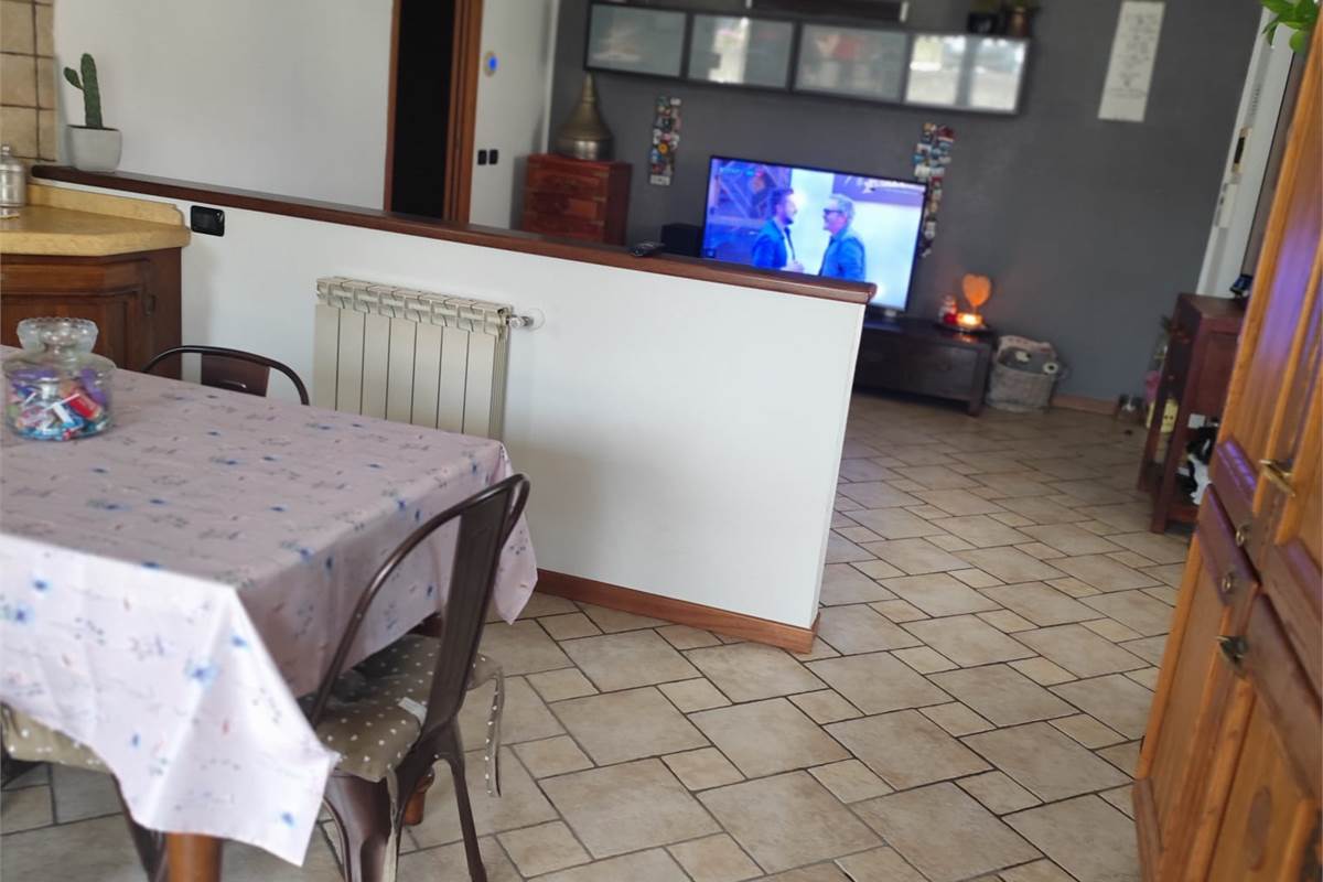 APPARTAMENTO INDIPENDENTE TRILOCALE CON GIARDINO - ORSENIGO - COMO