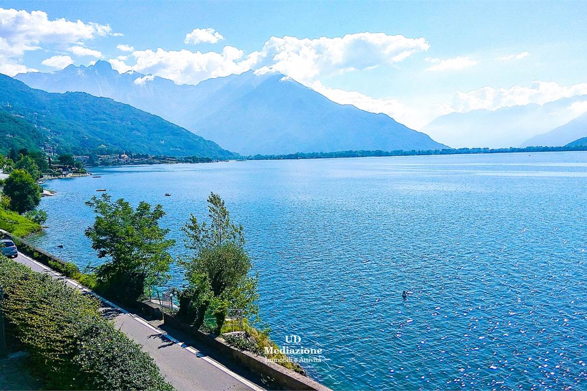 vista sul accesso privato al lago