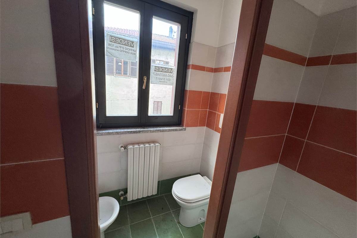 BAGNO AL PIANO TERZO