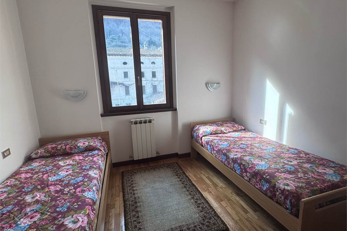 SECONDA CAMERA