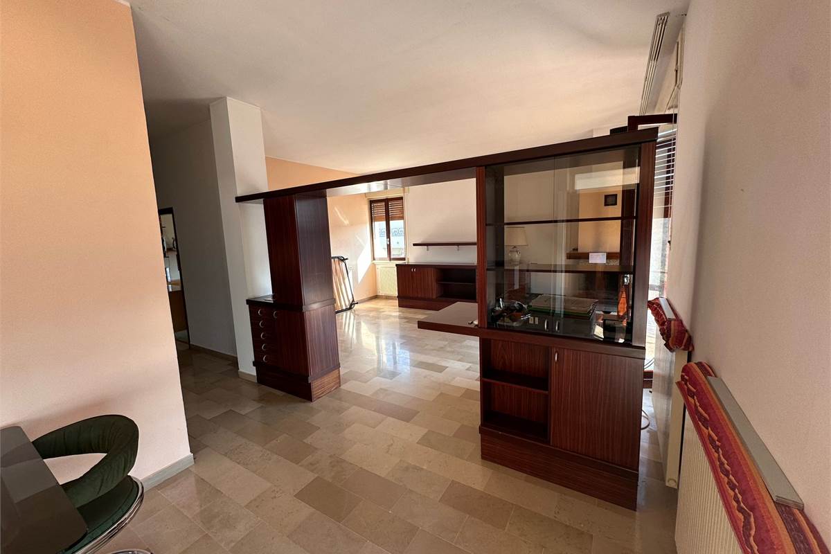 Casa singola In Vendita a Caslino d'Erba