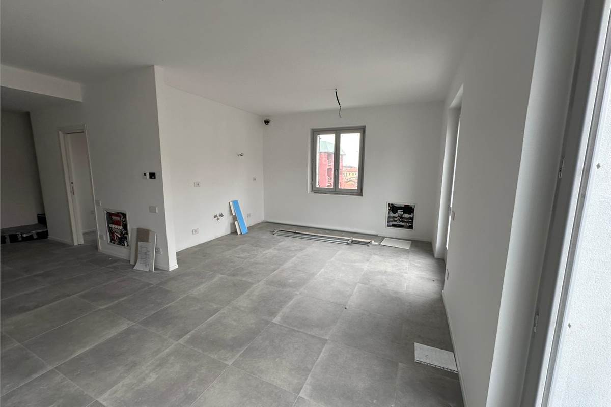 APPIANO GENTILE APPARTAMENTI IN RISTRUTTURAZIONE 