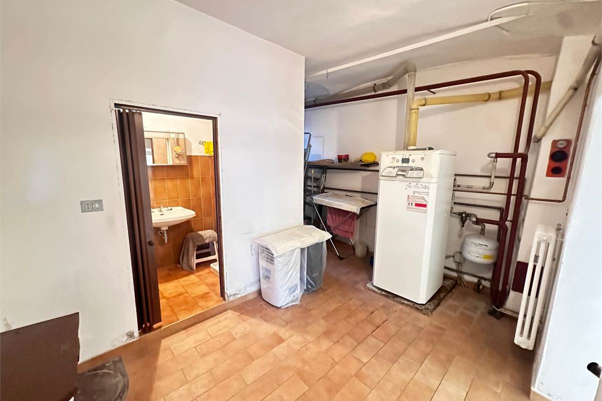 ALBESE CON CASSA CASA SEMINDIPENDENTE 