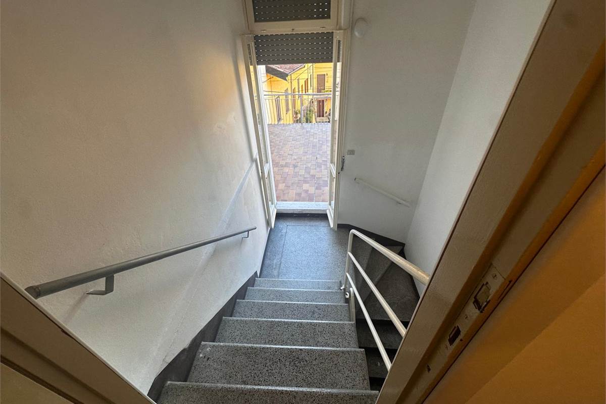 ALBESE CON CASSA CASA SEMINDIPENDENTE 