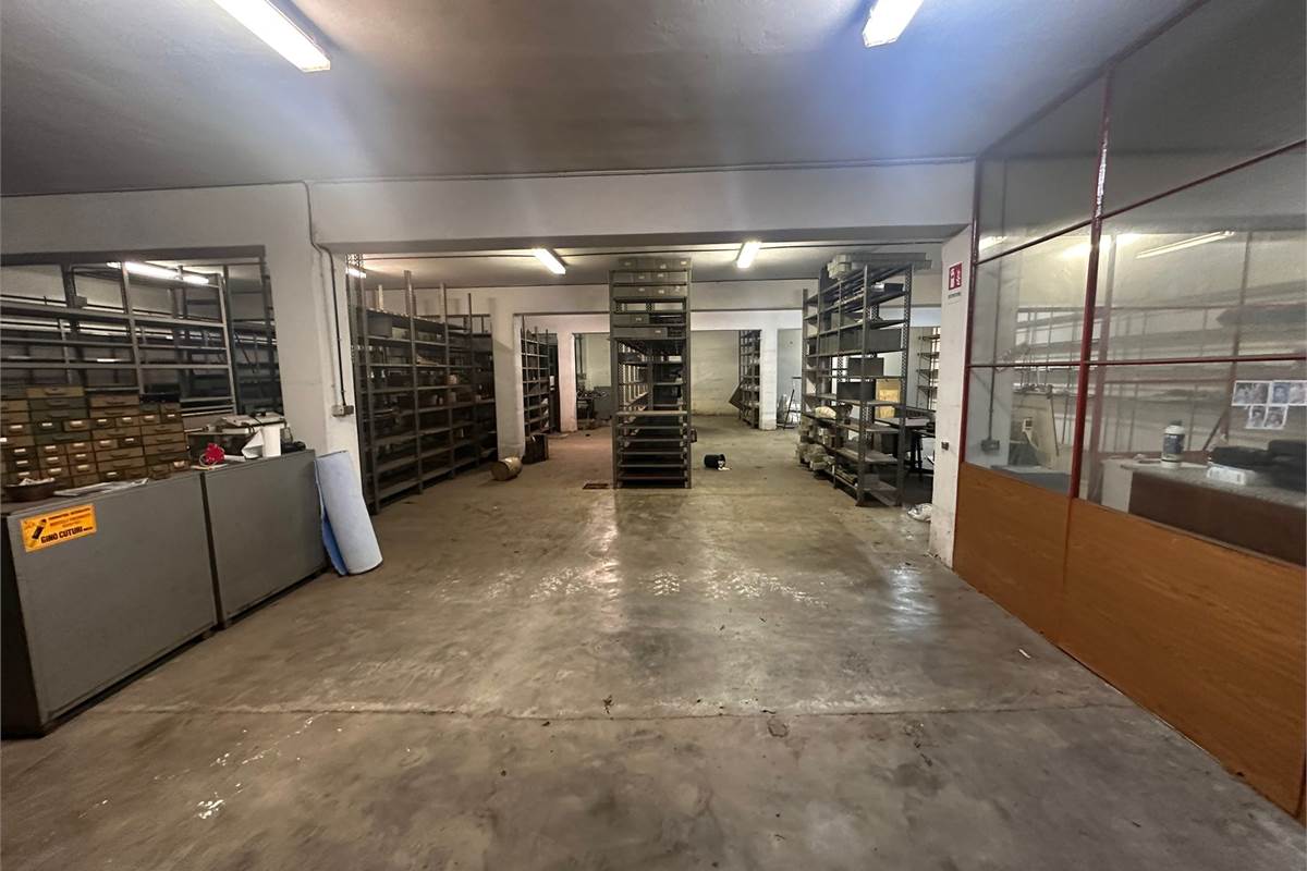 ANZANO DEL PARCO VENDESI CAPANNONE 