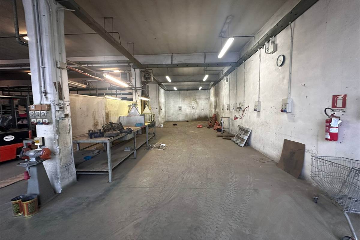 ANZANO DEL PARCO VENDESI CAPANNONE 