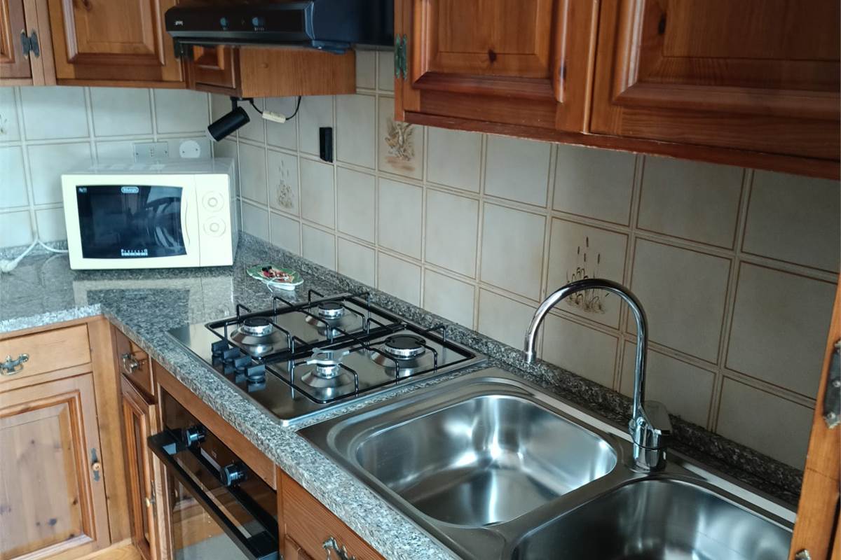 COMO LORA TRILOCALE ARREDATO