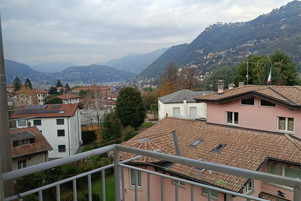 COMO LORA TRILOCALE ARREDATO