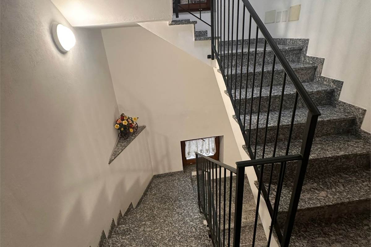 CASTELMARTE TRILOCALE CON AUTORIMESSA