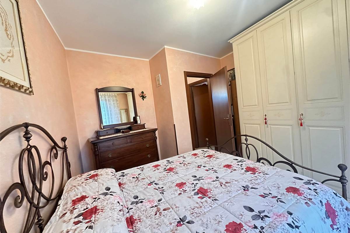 CASTELMARTE TRILOCALE CON AUTORIMESSA