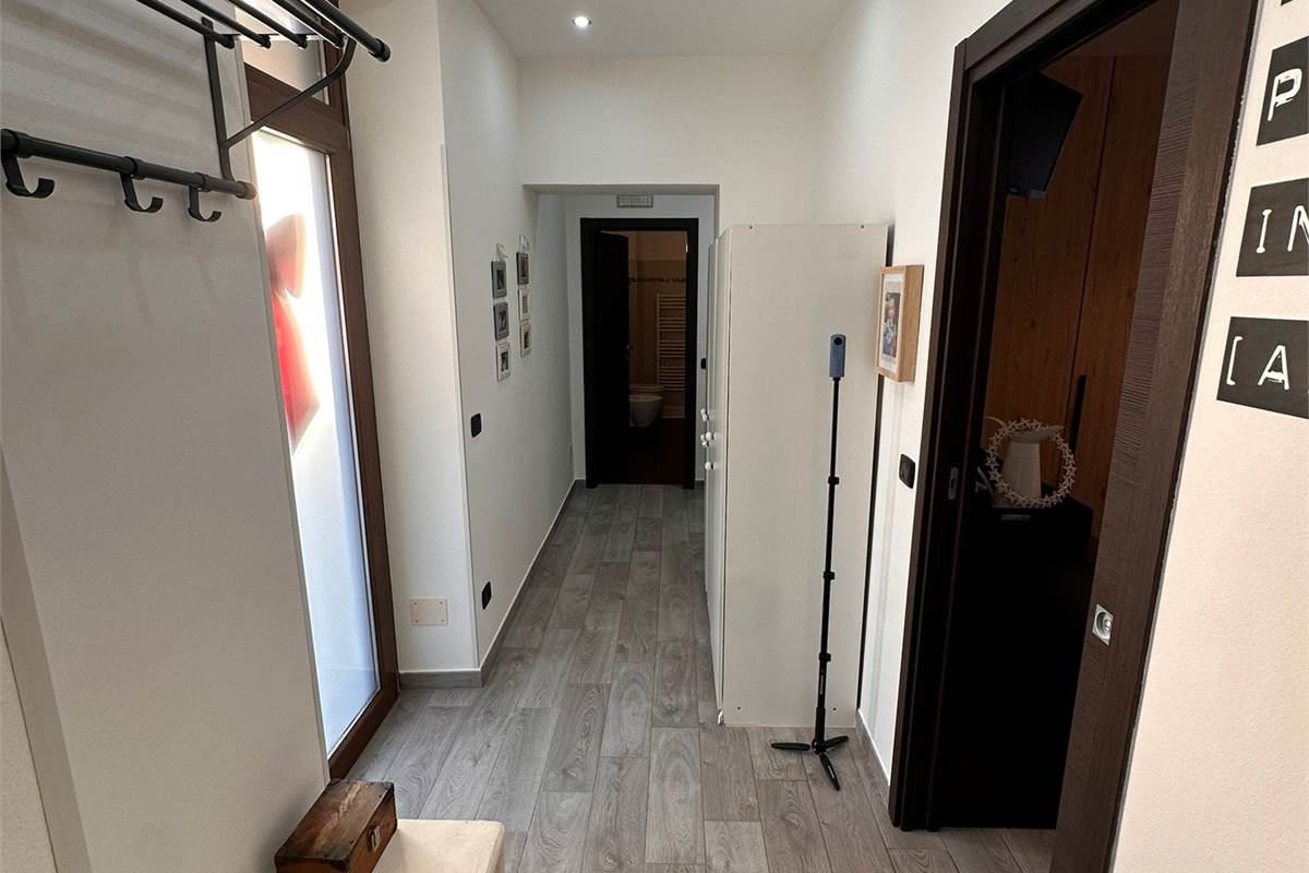 COMO LOC. ALBATE TRILOCALE 