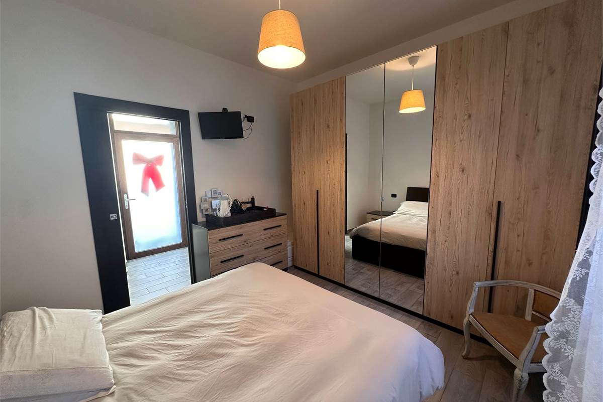 COMO LOC. ALBATE TRILOCALE 