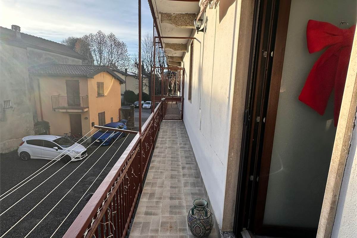 COMO LOC. ALBATE TRILOCALE 