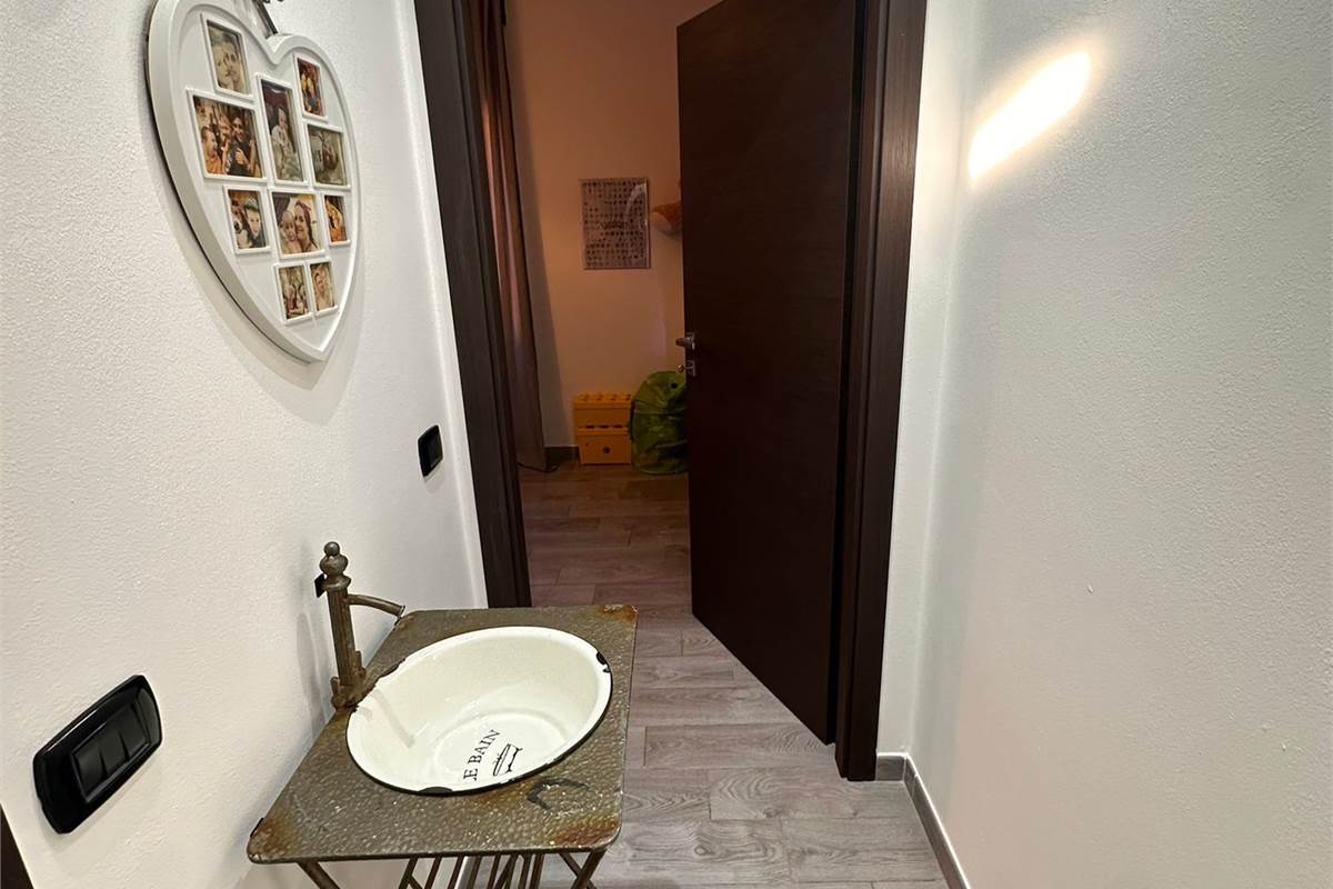 COMO LOC. ALBATE TRILOCALE 