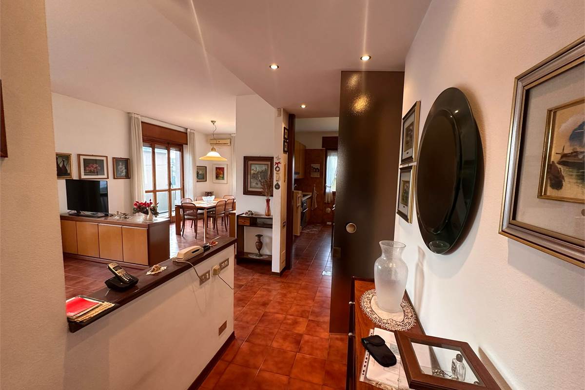 INGRESSO PIANO PRIMO