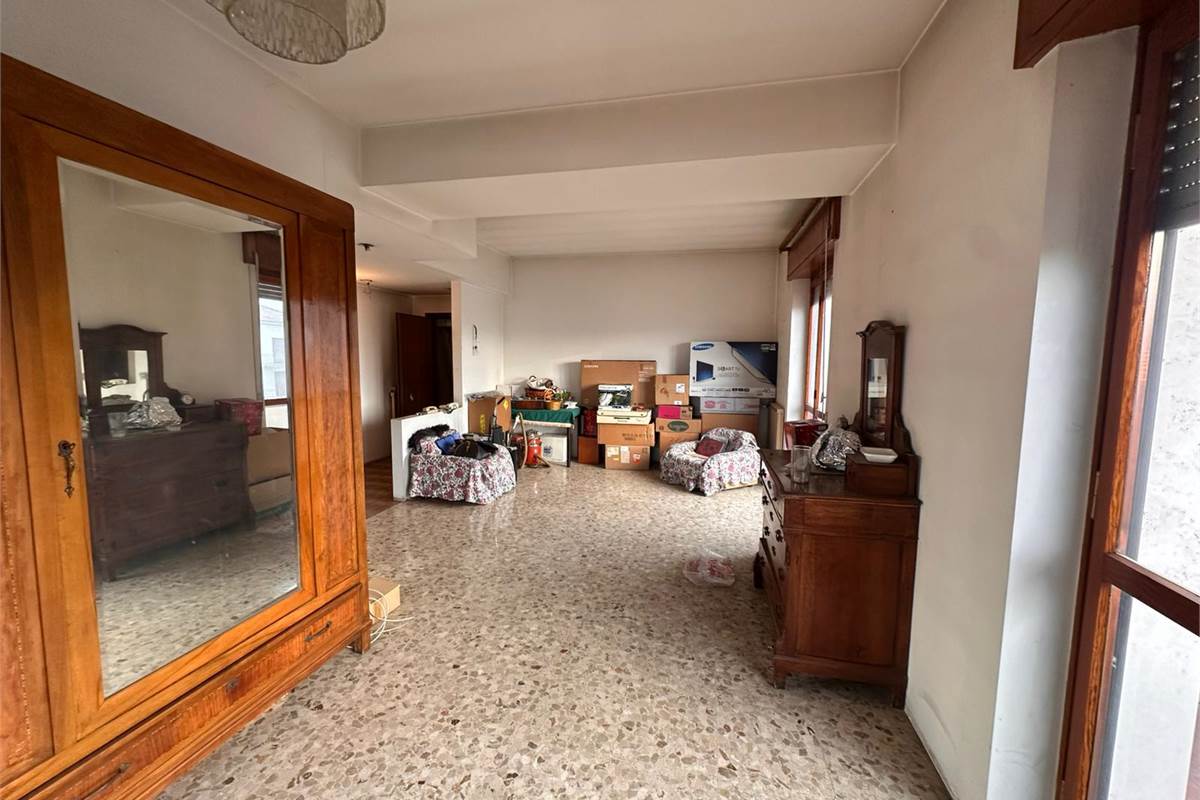 ZONA GIORNO PIANO SECONDO