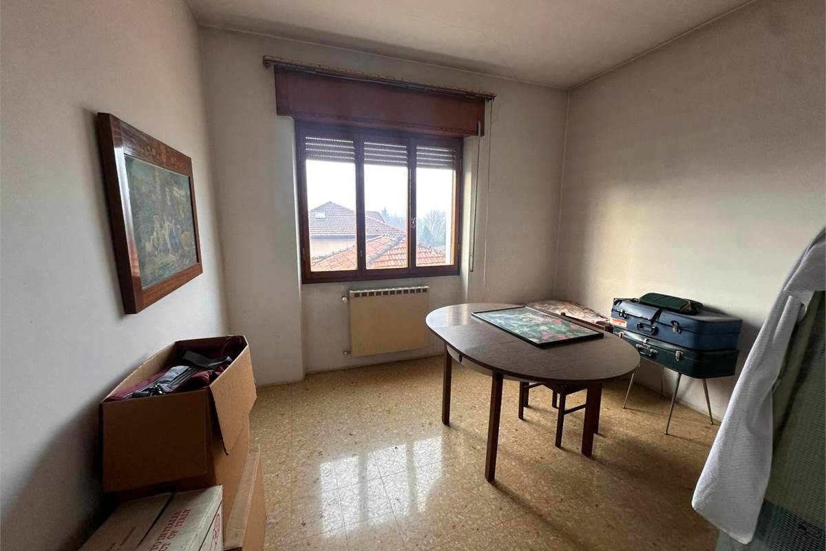 TAVERNERIO TRILOCALE IN CASA BIFAMILIARE