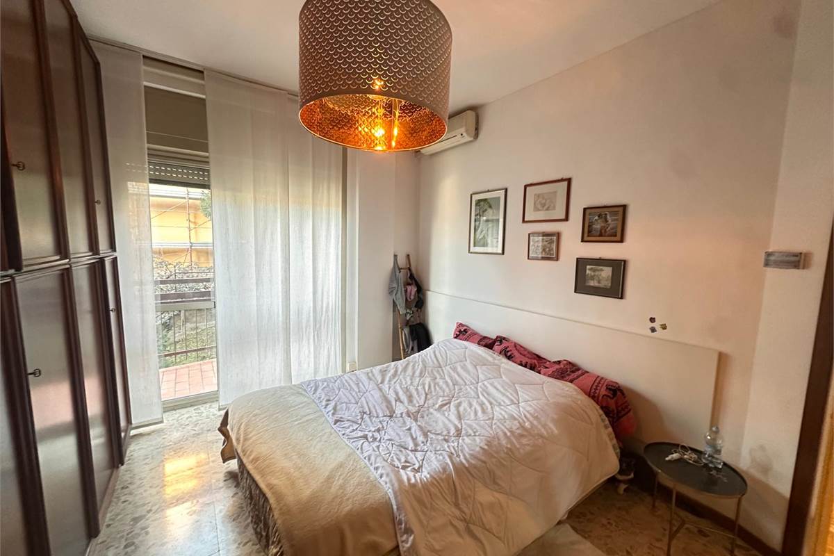 COMO BILOCALE AMPIA METRATURA 