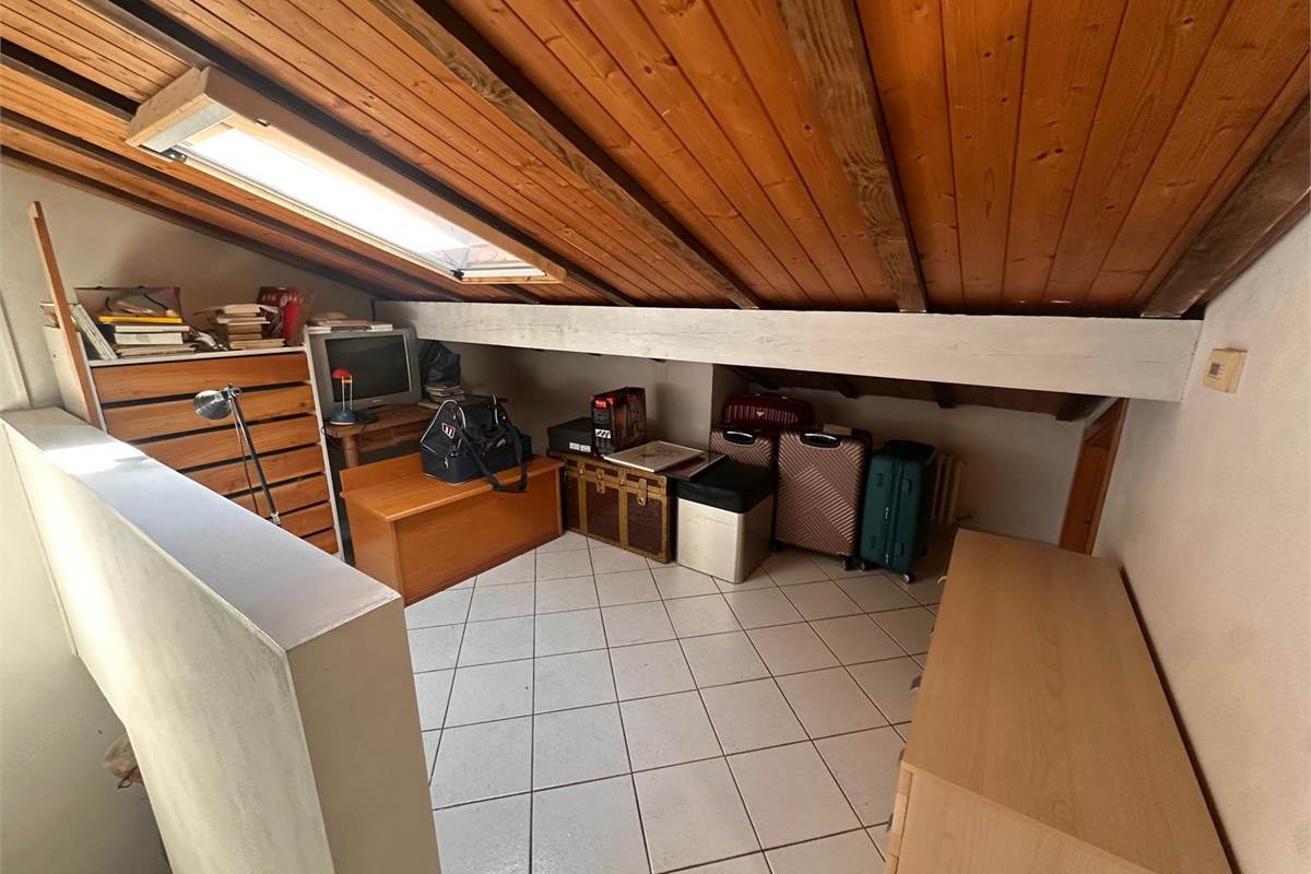 VILLETTA A SCHIERA DI TESTA