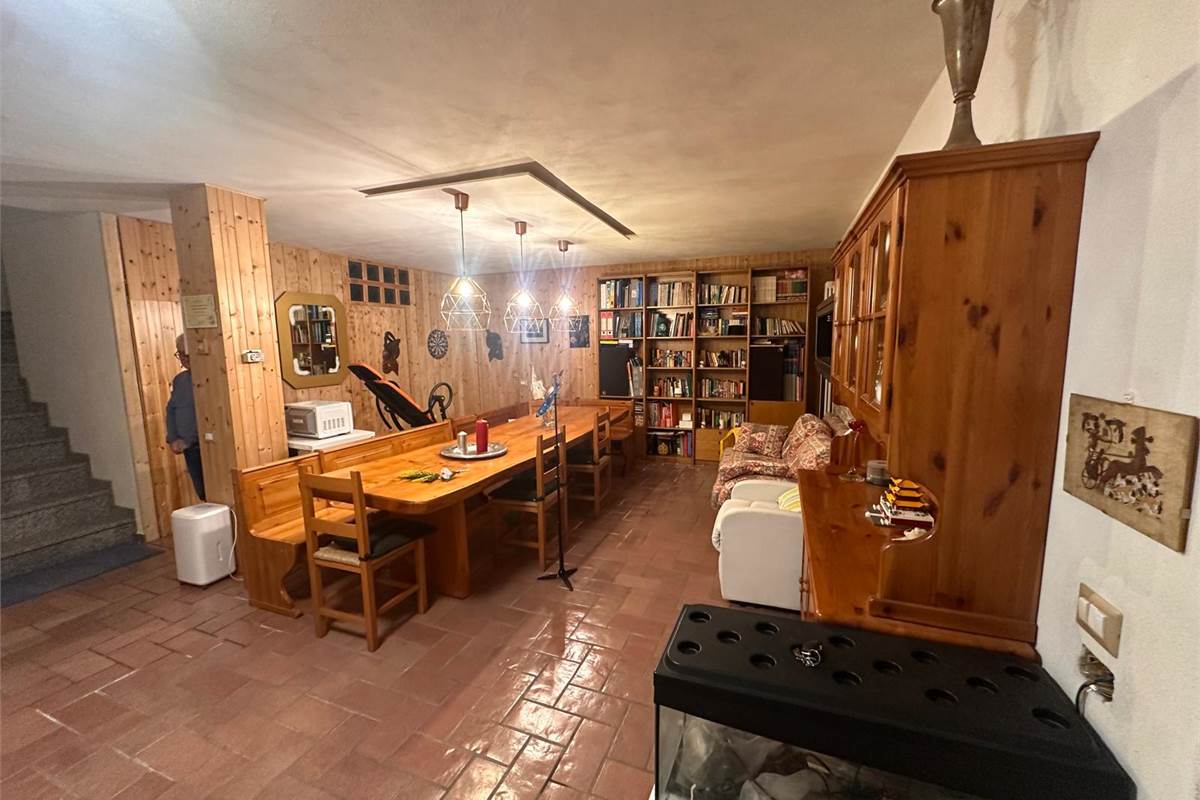 VILLETTA A SCHIERA DI TESTA