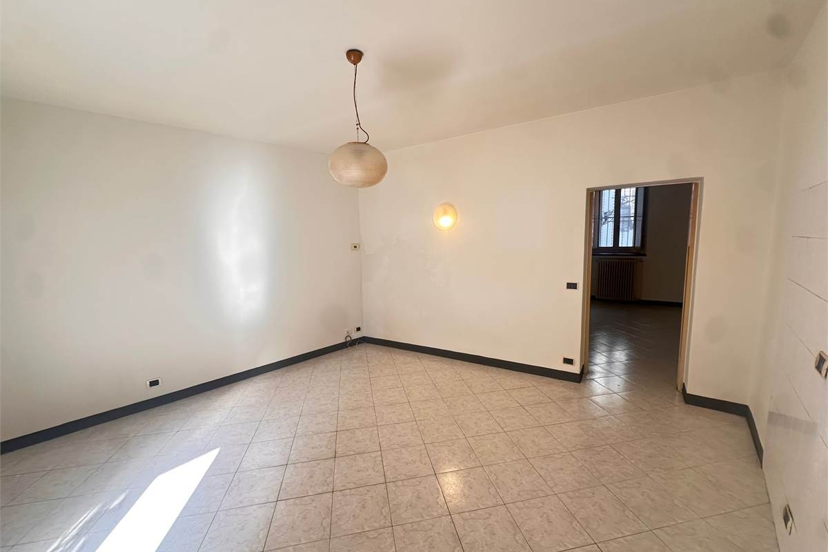 MONTE OLIMPINO BILOCALE AL PIANO TERRA