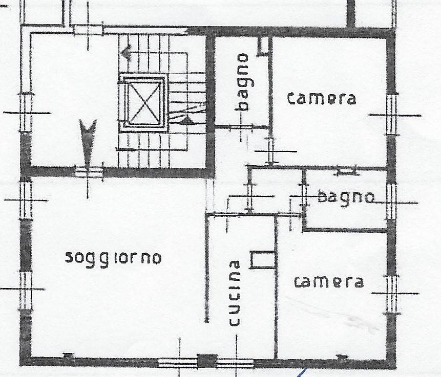 3 locali In Vendita a Erba