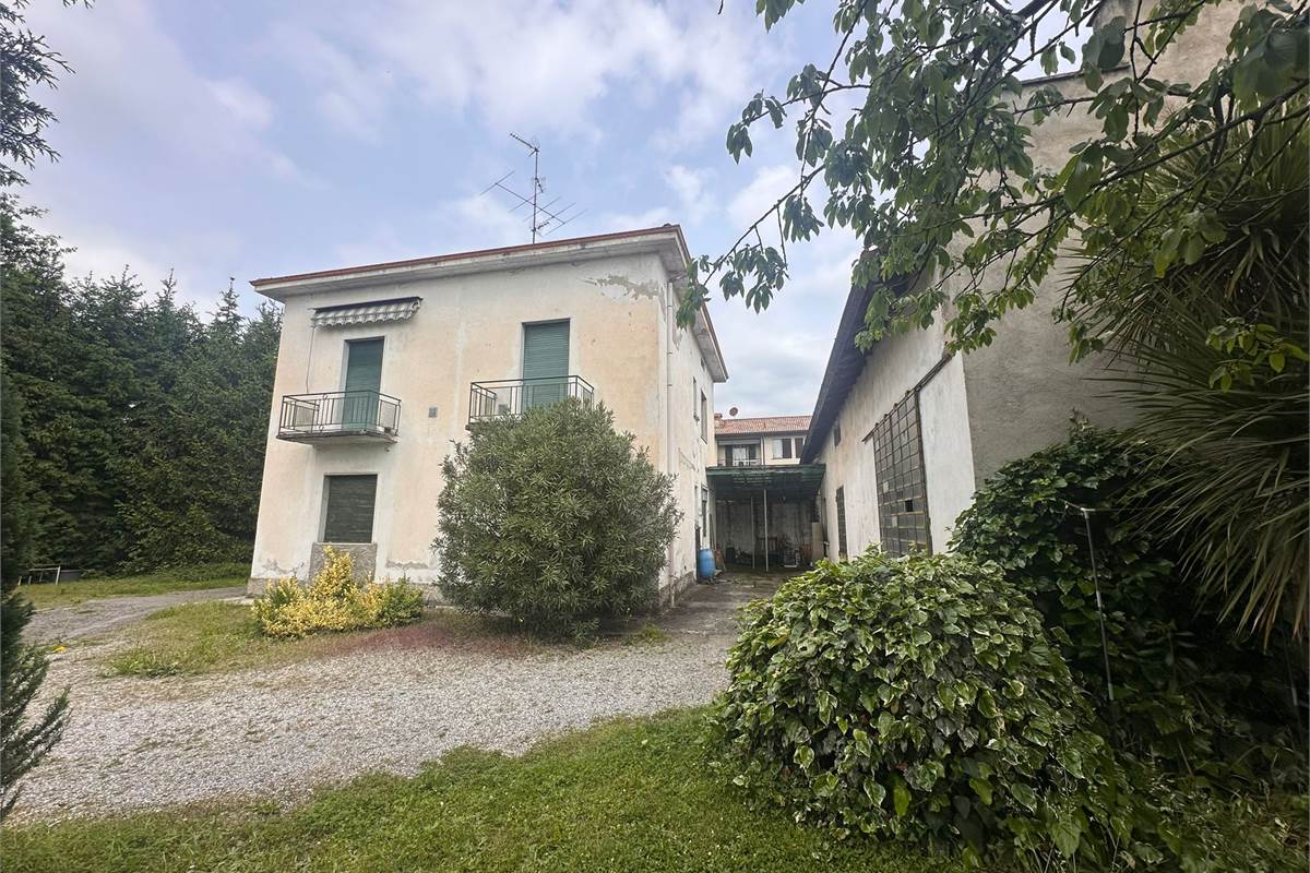 Casa singola In Vendita a Anzano del Parco