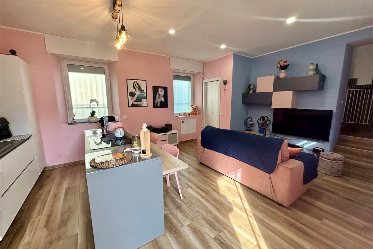 Casa singola In Vendita a Cantù