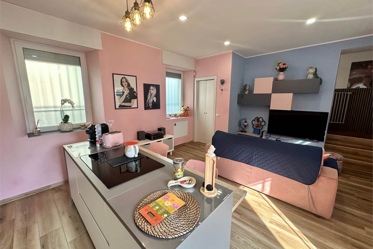 Casa singola In Vendita a Cantù