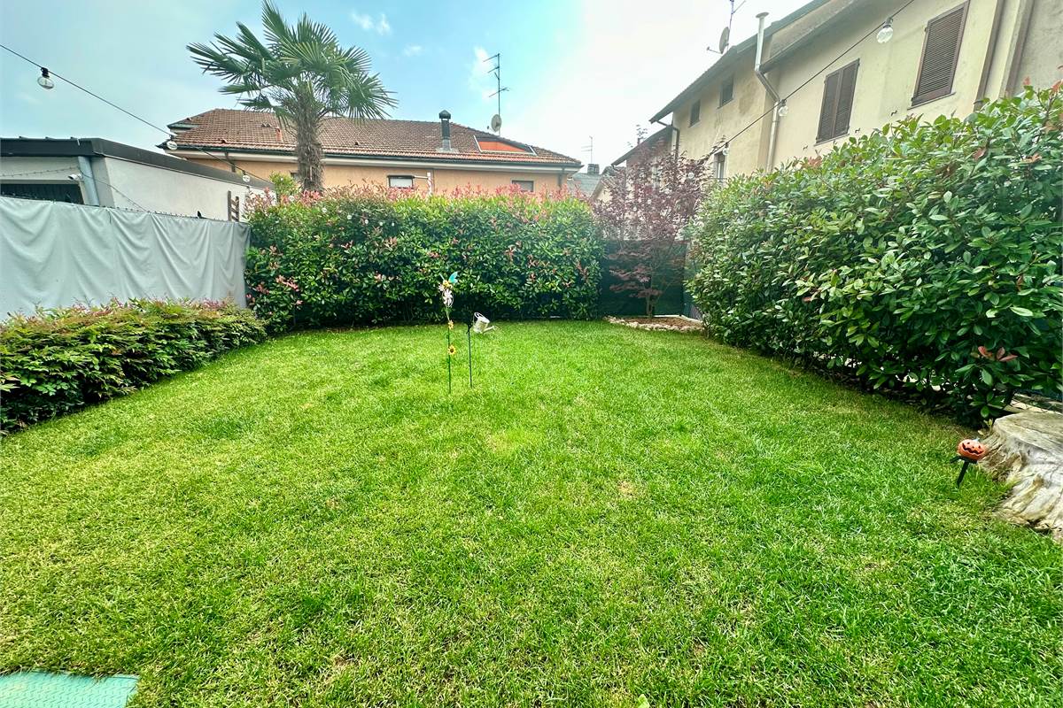 Casa singola In Vendita a Cantù