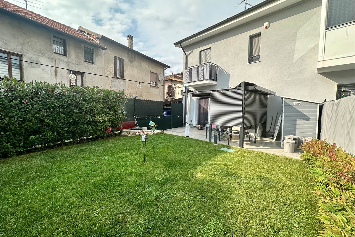 Casa singola In Vendita a Cantù