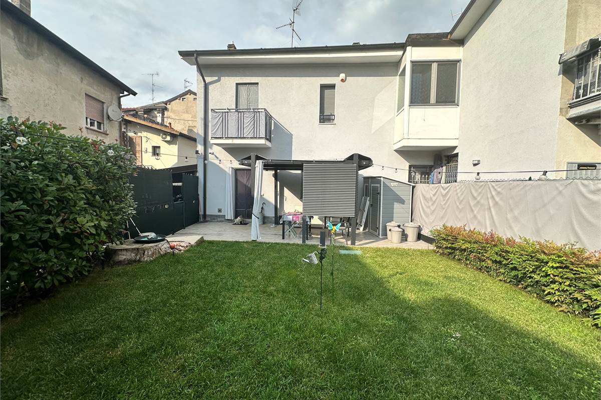 Casa singola In Vendita a Cantù