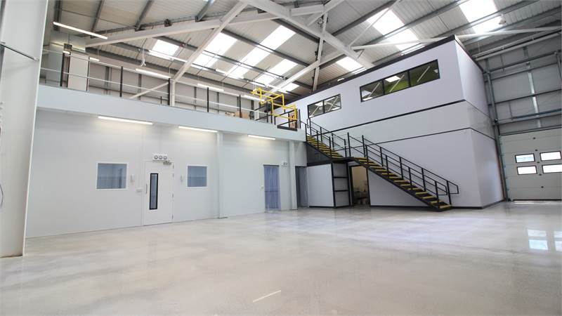 Capannone In Affitto a Senna Comasco