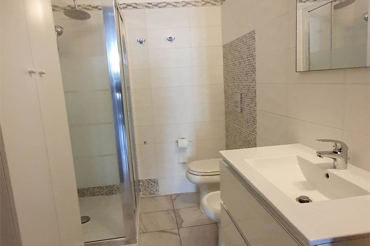 DUE LOCALI MASLIANICO