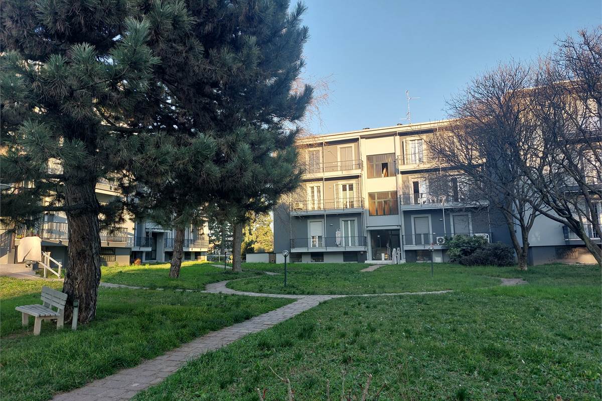 TRILOCALE RISTRUTTURATO LOMAZZO