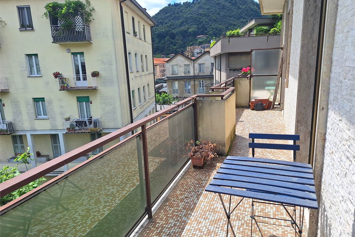 COMO ZONA VIALE GIULIO CESARE